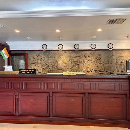 Maharani Hotel Кожикоде Экстерьер фото
